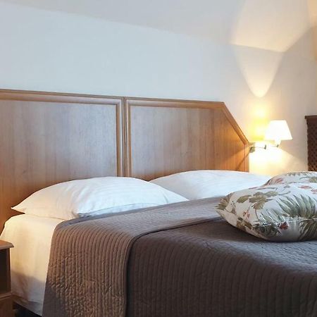 Hotel Zorza Namyslow Luaran gambar