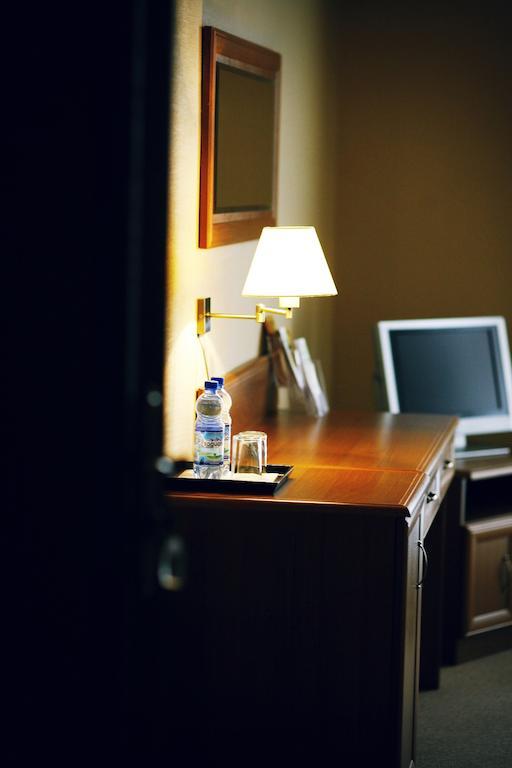 Hotel Zorza Namyslow Bilik gambar