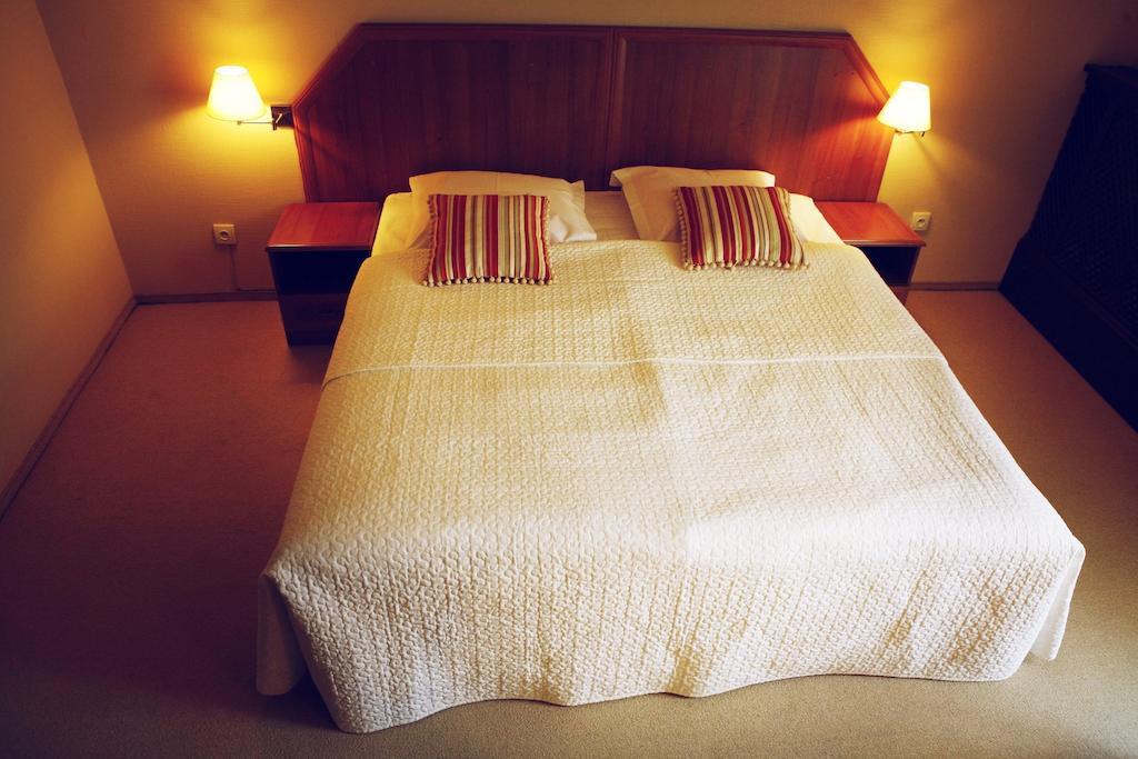 Hotel Zorza Namyslow Bilik gambar