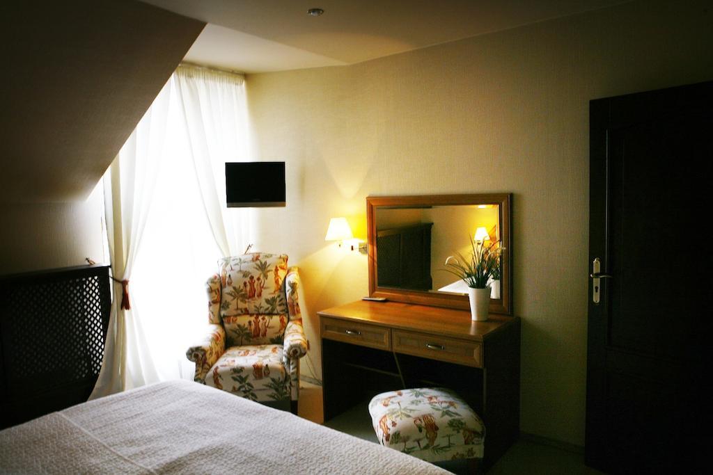 Hotel Zorza Namyslow Bilik gambar