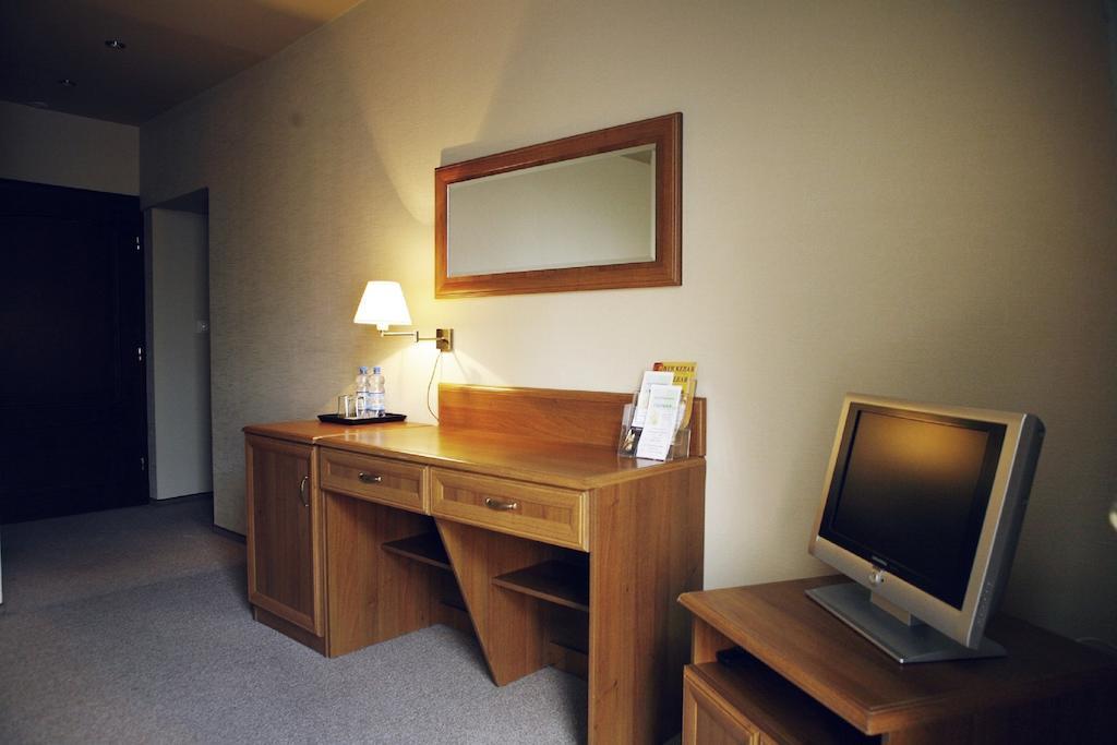 Hotel Zorza Namyslow Bilik gambar